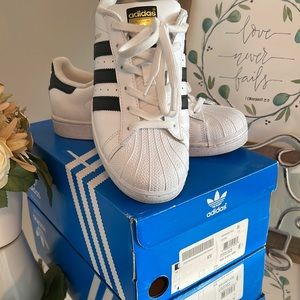 Adidas Superstar